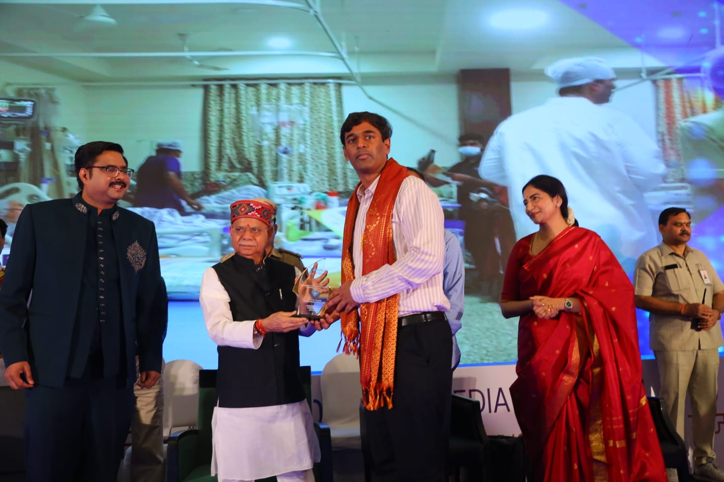 dr-m-tarun-reddy-awarded-by-telangana-governor